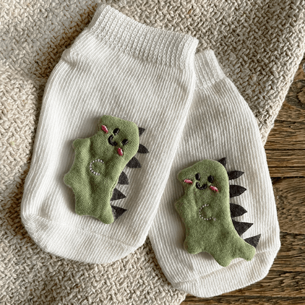 Babysocken mit Dino | Applikation | Baumwolle