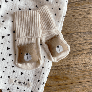 Babysocken mit Bär Applikation Baumwolle Beige